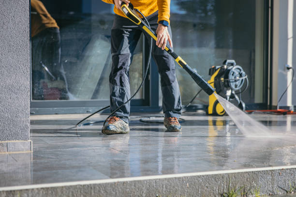Best Pool Deck Cleaning  in Naranja, FL